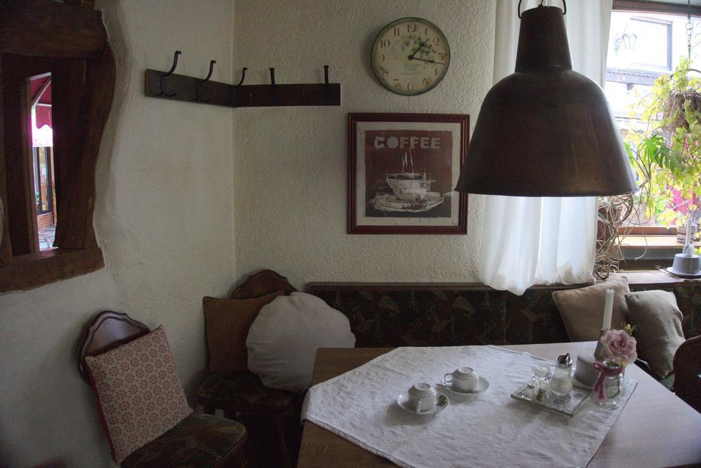 Hotel Garni Altes Winzerhaus Moselschaenke コーバン・ゴンドルフ エクステリア 写真