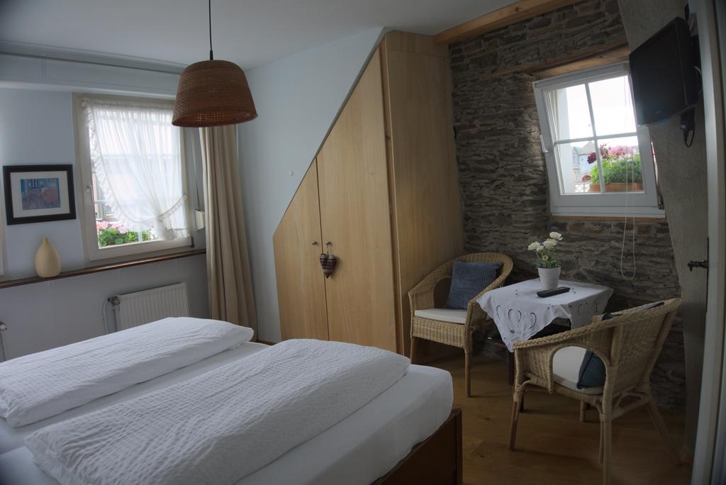Hotel Garni Altes Winzerhaus Moselschaenke コーバン・ゴンドルフ エクステリア 写真