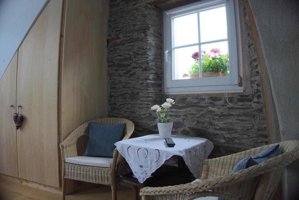 Hotel Garni Altes Winzerhaus Moselschaenke コーバン・ゴンドルフ エクステリア 写真