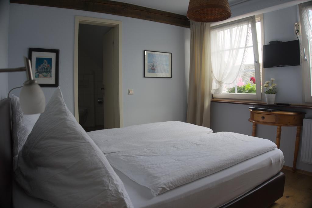 Hotel Garni Altes Winzerhaus Moselschaenke コーバン・ゴンドルフ エクステリア 写真